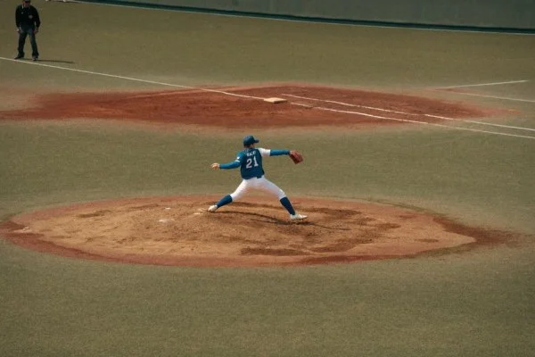 山本由伸进入道奇季后赛轮换后日本投手首年表现全面深度分析